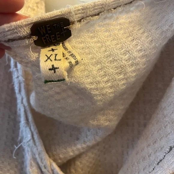 Free People Oversized cream Raw Hem Long Sleeve Waffle Knit
Thermal Shirt - Picture 3 of 4